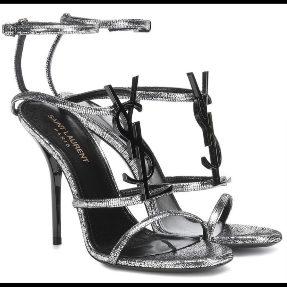 Cassandra sandals in pewter metallic.  Size 38.5, fits like an 8 or 8,5 US